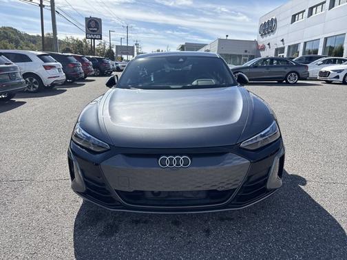 2023 Audi e-tron GT Premium Plus