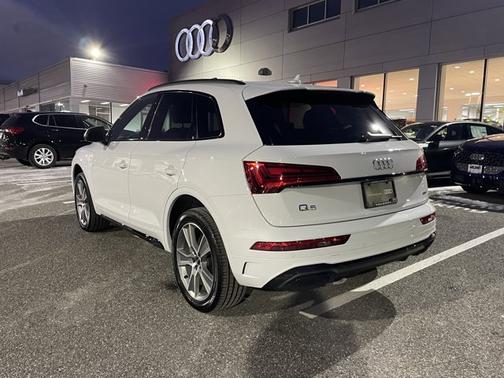 2025 Audi Q5 S line Premium