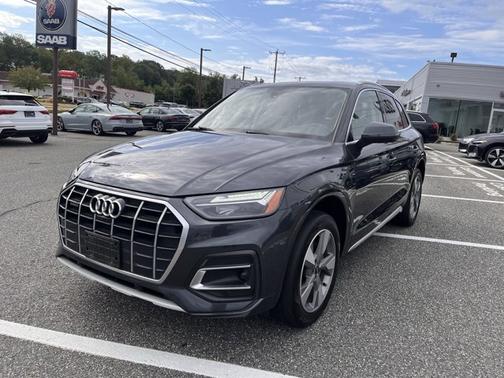 2023 Audi Q5 Premium Plus