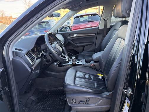 2023 Audi Q5 S line Premium Plus