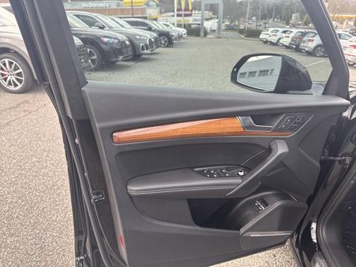 2023 Audi Q5 S line Premium Plus