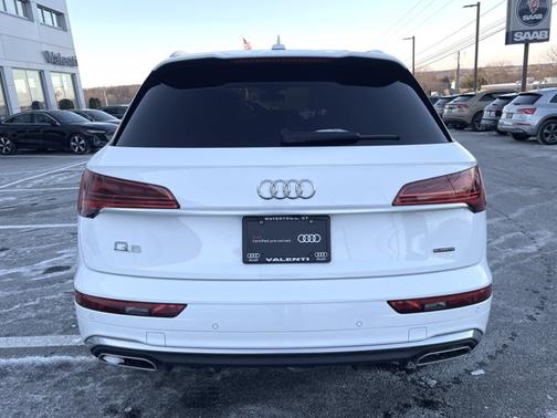 2023 Audi Q5 S line Premium