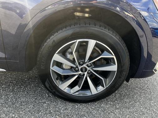 2022 Audi Q5 S line Premium Plus