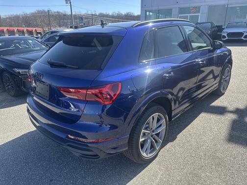 2025 Audi Q3 S line Premium