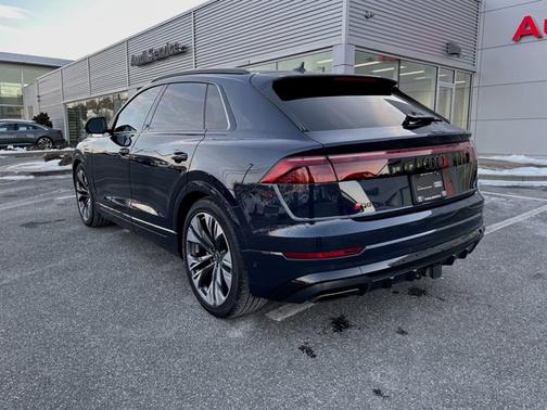 2024 Audi Q8 Prestige
