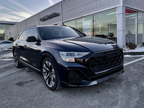 2024 Audi Q8 Prestige