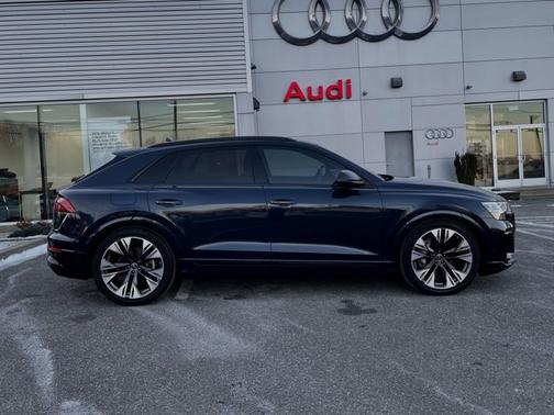 2024 Audi Q8 Prestige