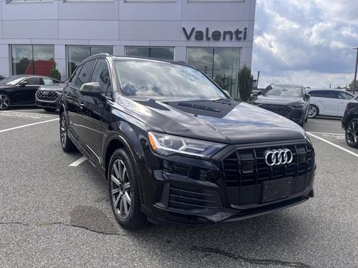 2022 Audi Q7 Premium Plus