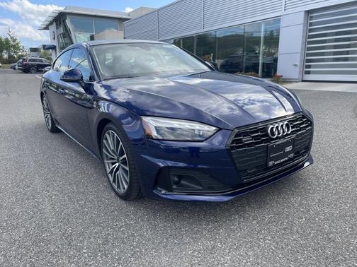 Navarra Blue Metallic 2023 Audi A5 Sportback Premium Plus