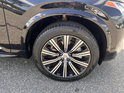 2024 Volvo XC90 Core Bright Theme