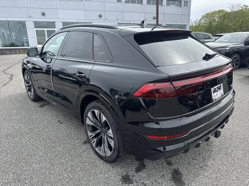 Mythos Black Metallic 2026 Audi Q8 Premium Plus