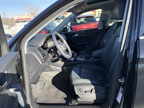 2023 Audi Q5 S line Premium Plus