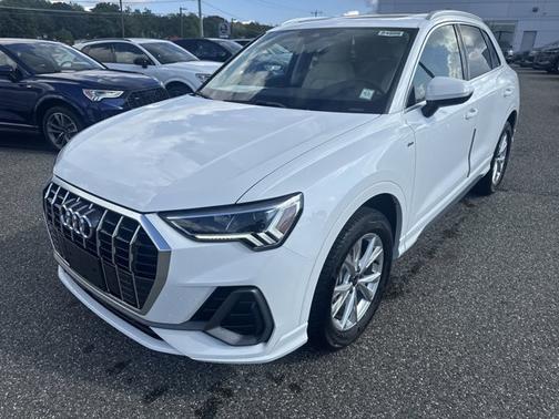 2025 Audi Q3 S line Premium