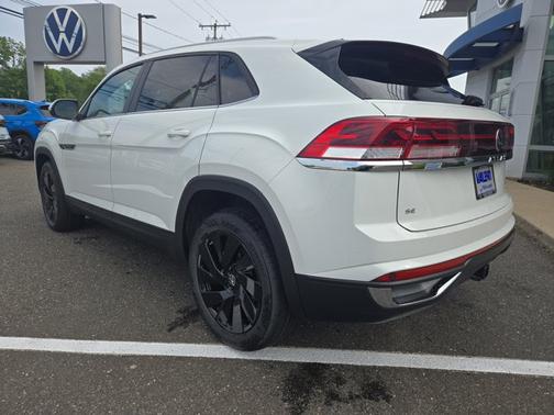 2025 Volkswagen Atlas Cross Sport 2.0T SE w/Technology