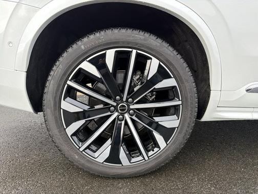 2026 Volvo XC90 Ultra