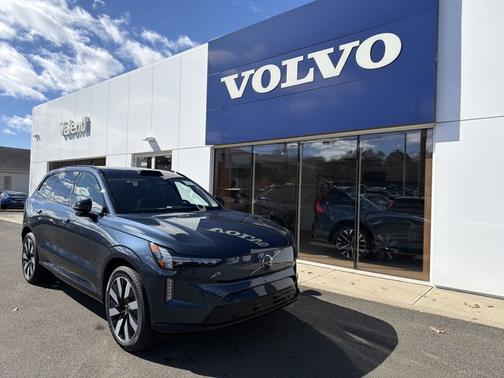 2025 Volvo EX90 Plus