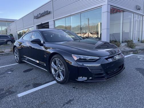 2023 Audi e-tron GT Premium Plus