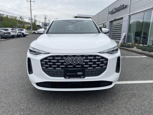 Arkona White 2025 Audi Q5 Premium