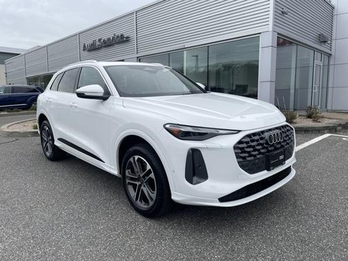 Arkona White 2025 Audi Q5 Premium