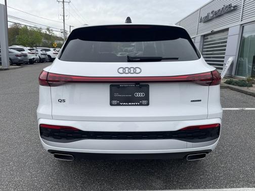 Arkona White 2025 Audi Q5 Premium