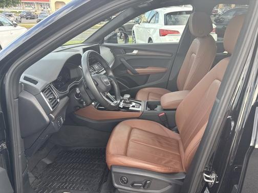 2023 Audi Q5 S line Premium Plus