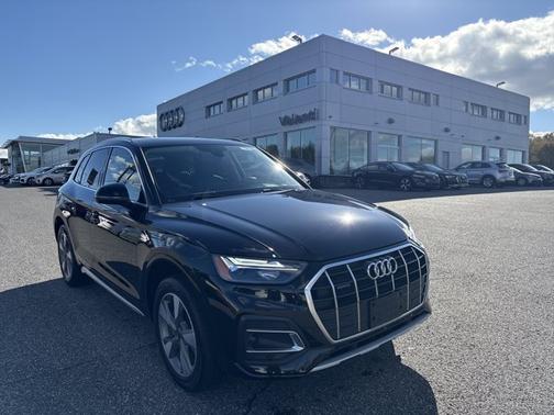 2022 Audi Q5 Premium
