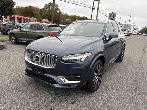 2025 Volvo XC90 Core