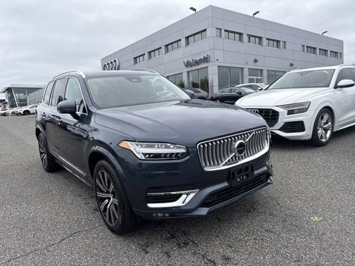 2025 Volvo XC90 Core