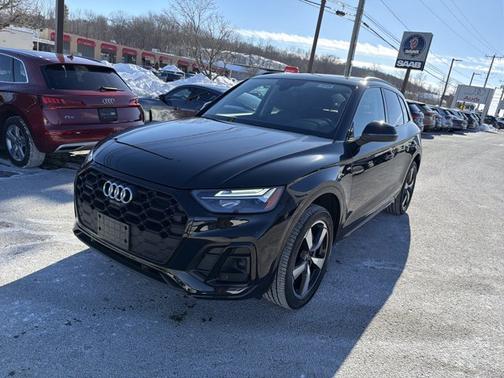 2023 Audi Q5 S line Premium Plus
