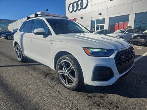 2023 Audi Q5 S line Premium Plus