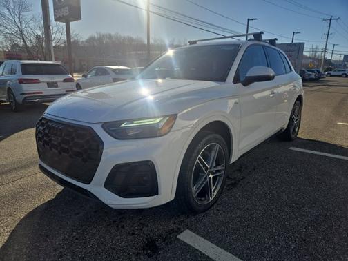 2023 Audi Q5 S line Premium Plus