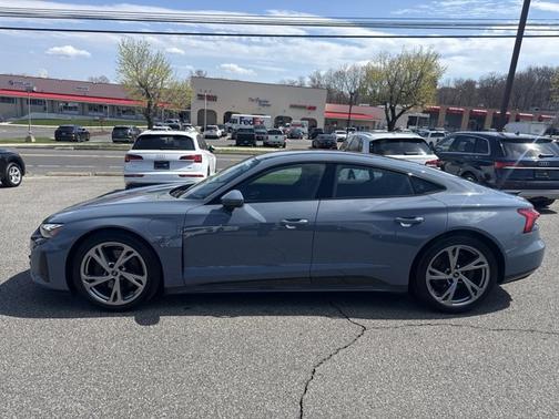 2023 Audi e-tron GT Premium Plus