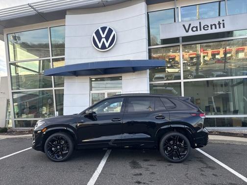 2025 Volkswagen Tiguan SE R-Line Black