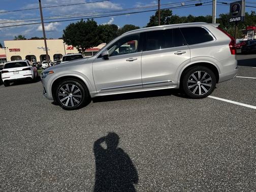 2024 Volvo XC90 Core Bright Theme
