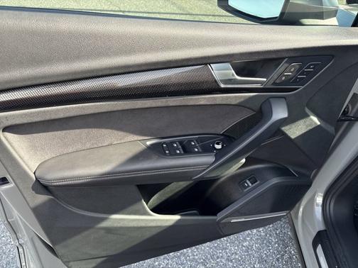 2022 Audi SQ5 Sportback Premium Plus