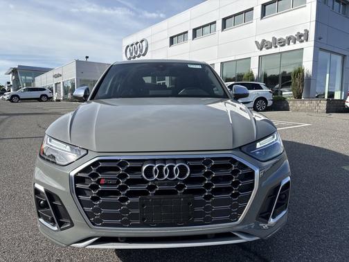 2022 Audi SQ5 Sportback Premium Plus