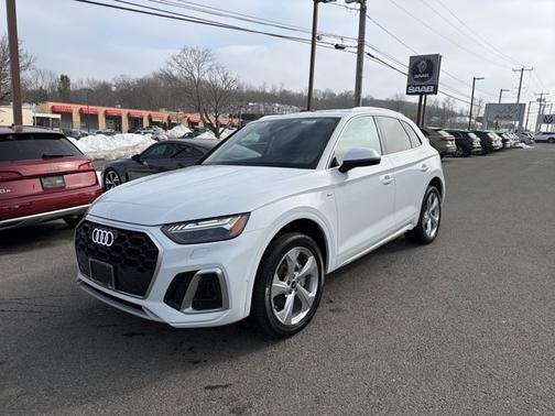 2023 Audi Q5 S line Prestige