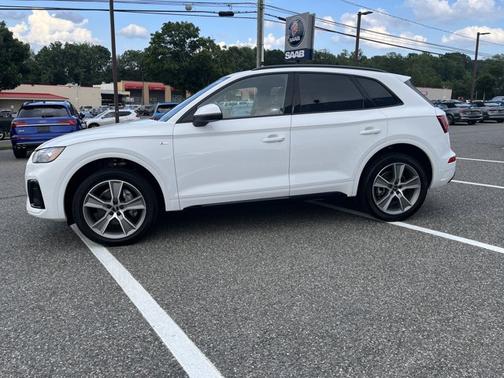 2025 Audi Q5 S line Premium