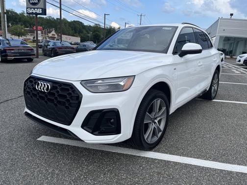 2025 Audi Q5 S line Premium
