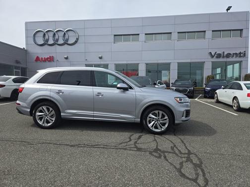 Silver 2022 Audi Q7 Premium Plus
