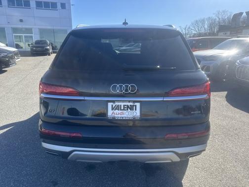 2025 Audi Q7 Premium Plus