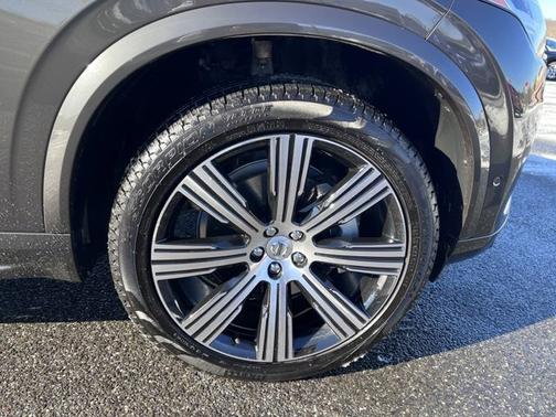 2024 Volvo XC90 Plus Bright Theme