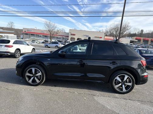 2023 Audi Q5 S line Premium Plus