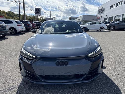 2023 Audi e-tron GT Prestige