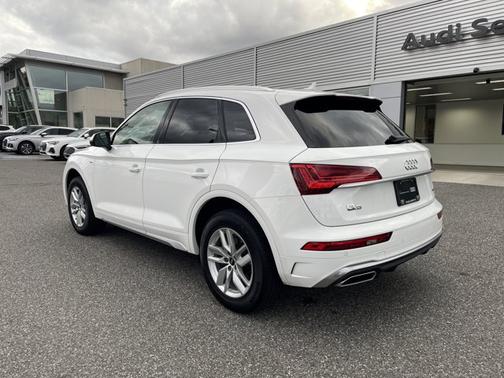2023 Audi Q5 S line Premium