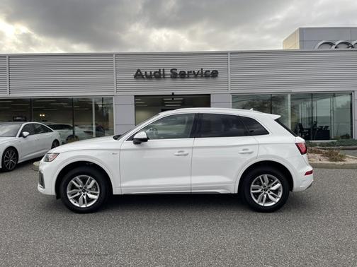 2023 Audi Q5 S line Premium
