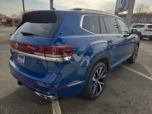 2025 Volkswagen Atlas 2.0T SEL Premium R-Line
