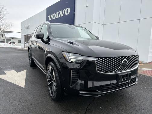 2026 Volvo XC90 Plus