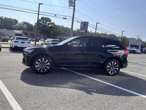2025 Volvo XC60 Plus