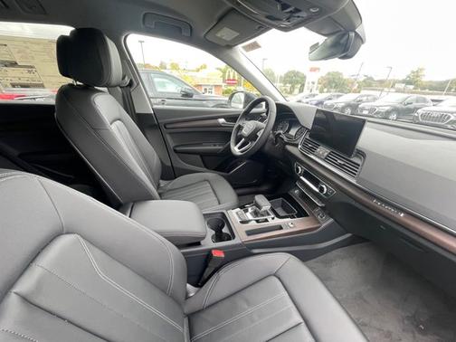 2024 Audi Q5 Premium
